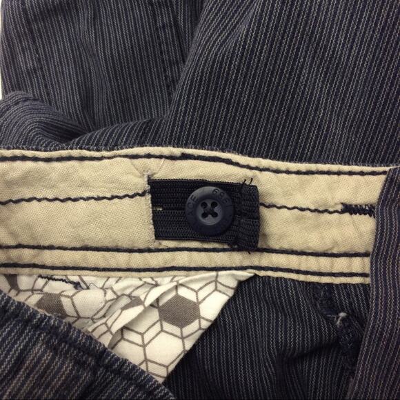 The Children’s Place | Navy Cargo Shorts Size 14 - Picture 3 of 5